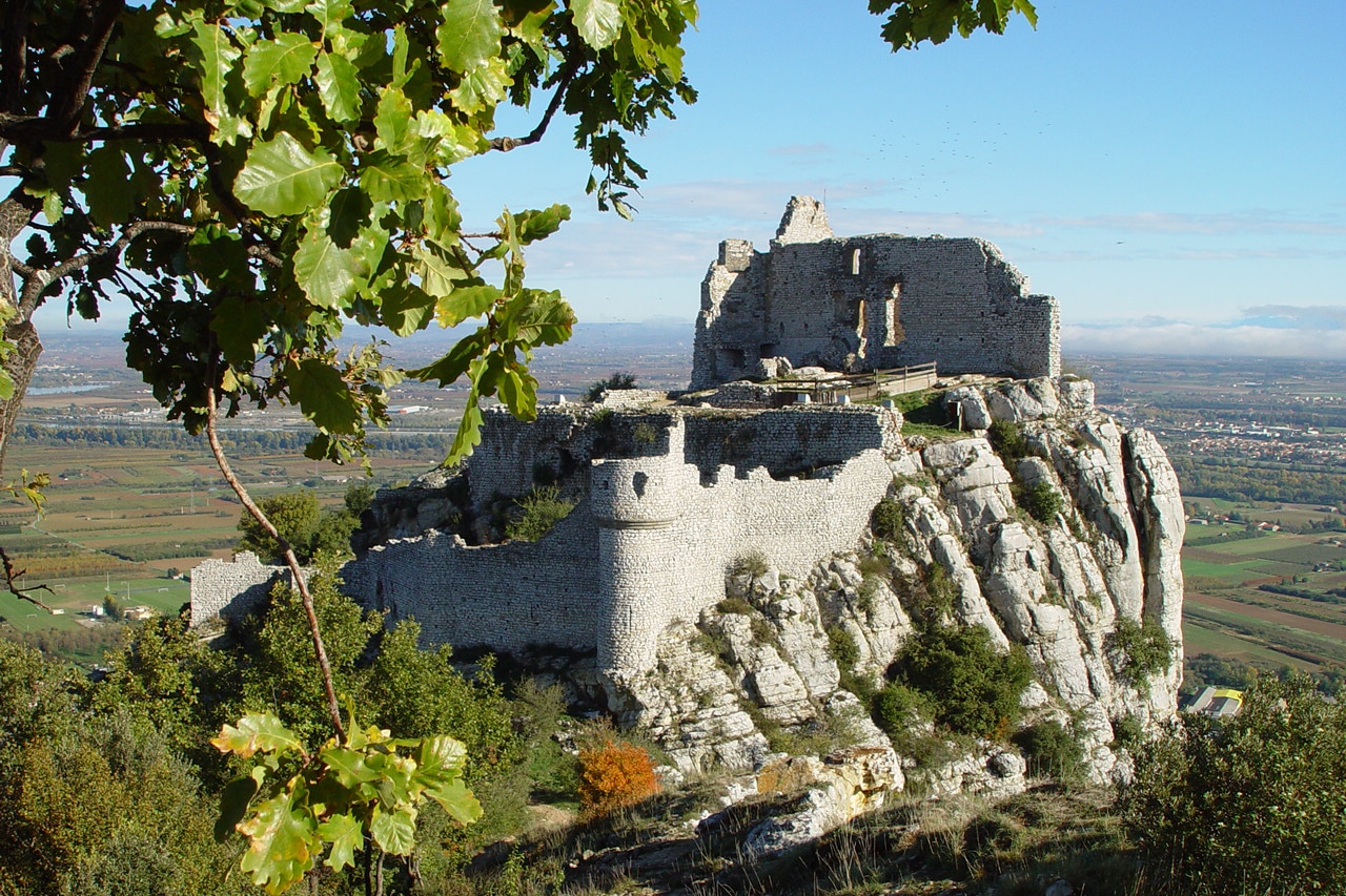 Ruines du château de Crussol Ruines du château de Crussol